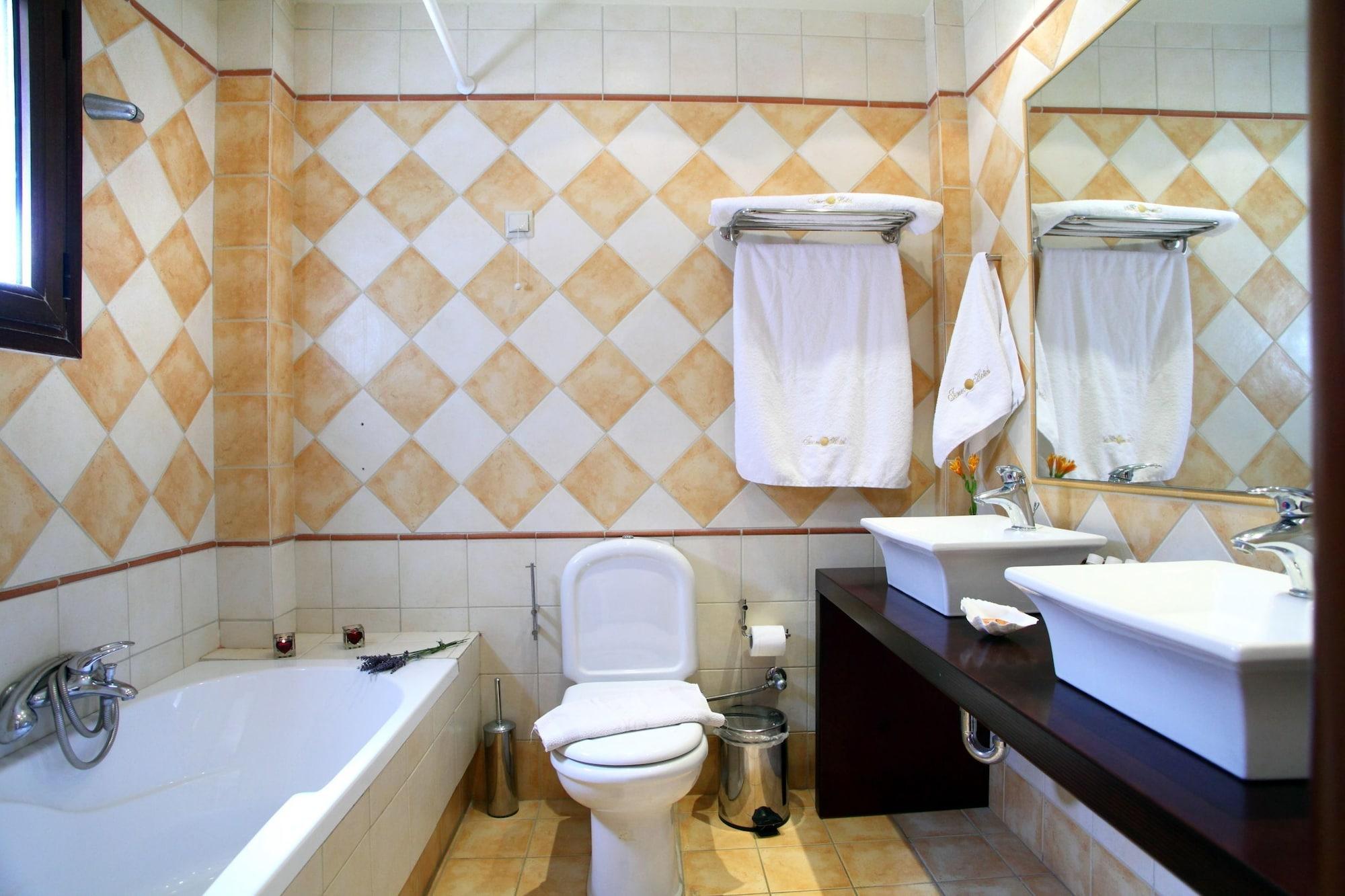 Hotel Tesoro Nikiana Extérieur photo