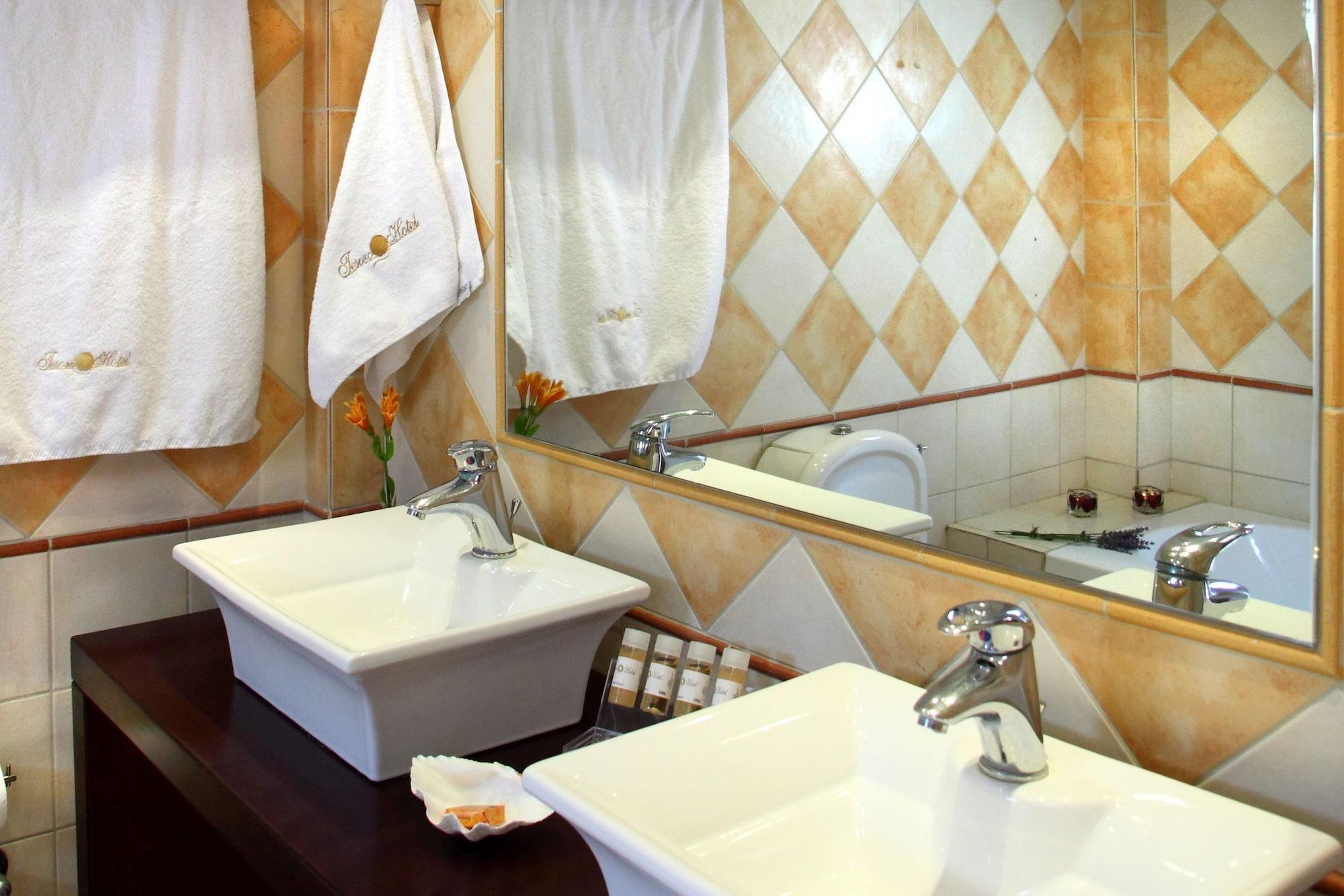 Hotel Tesoro Nikiana Extérieur photo